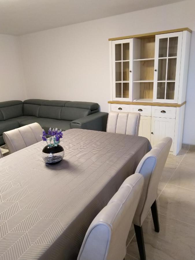 Apartman Catarina Vrsar Exterior photo